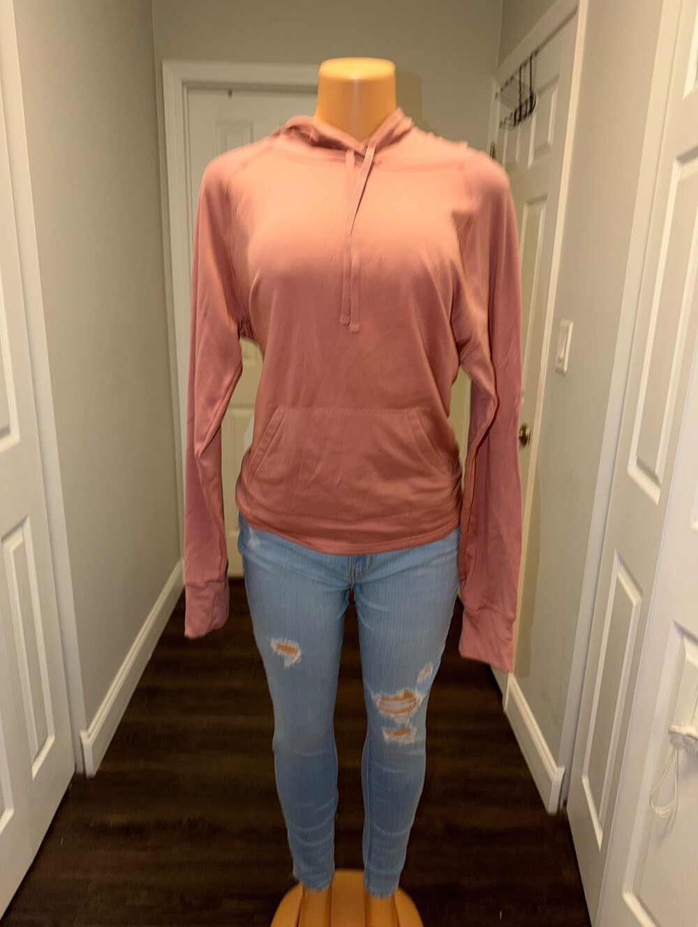 NY Laundry Women's Dusty Rose Hoodie Sweatshirt with Kangaroo Pocket size L